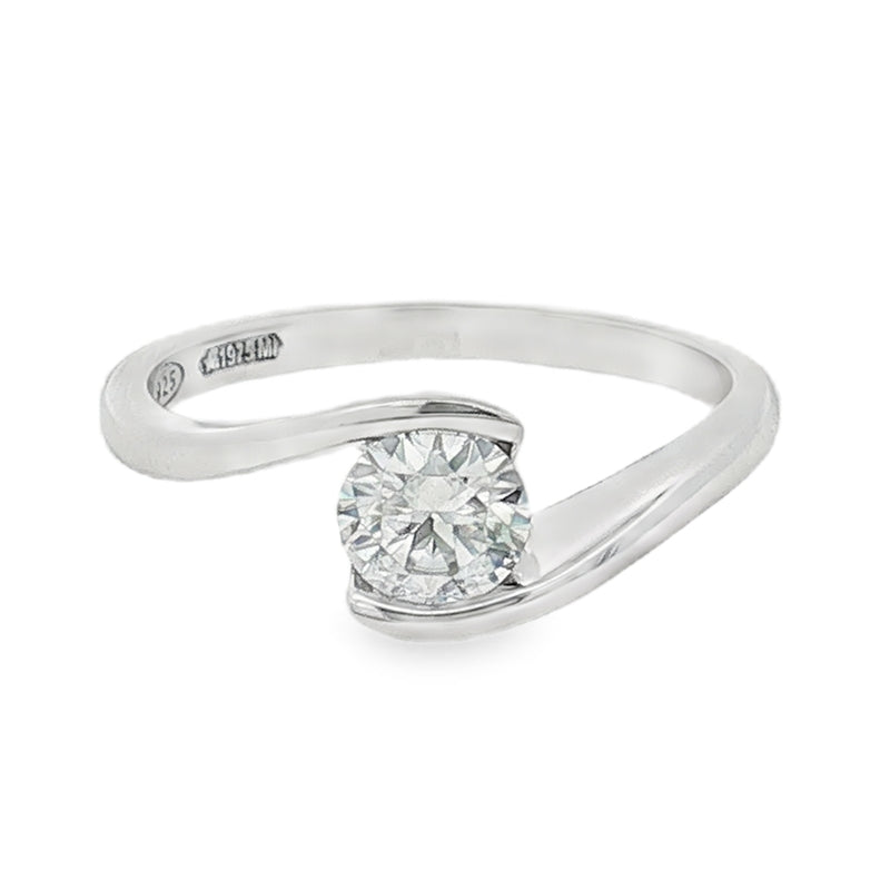 Anello Giselle– Solitario bypass Moissanite 5 mm  | Argento 925