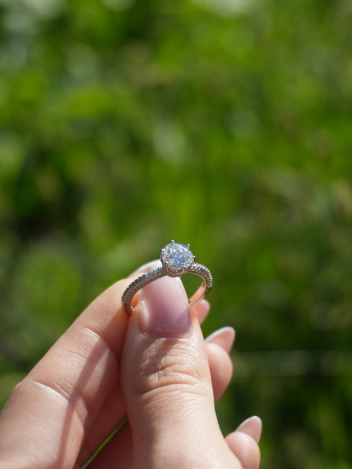 Anello Halo – Solitario Moissanite 7 mm 6 griffe | Argento 925