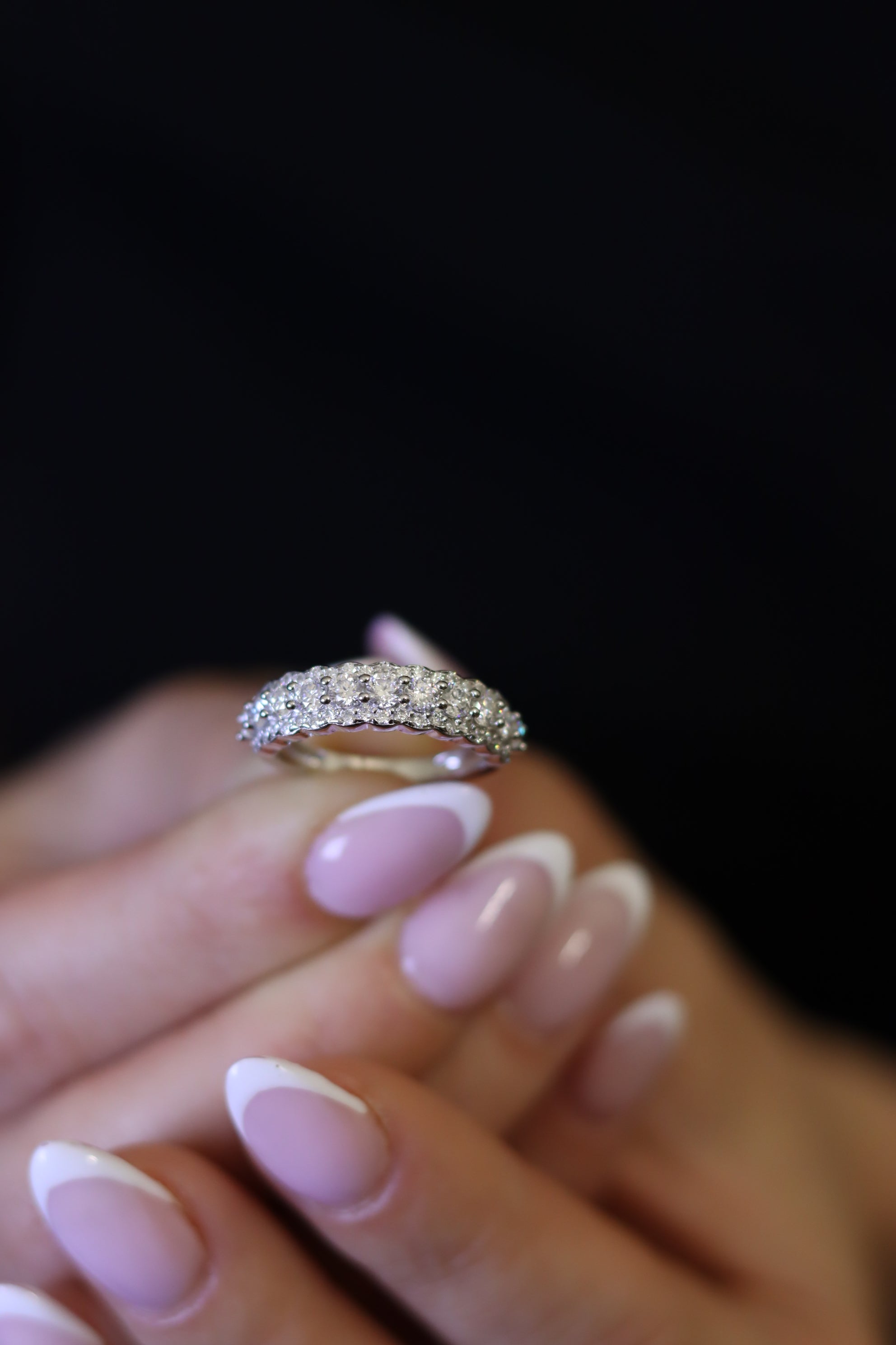 Anello Frangipane – Riviera Moissanite 11 Pietre 3mm Pavé | Argento 925