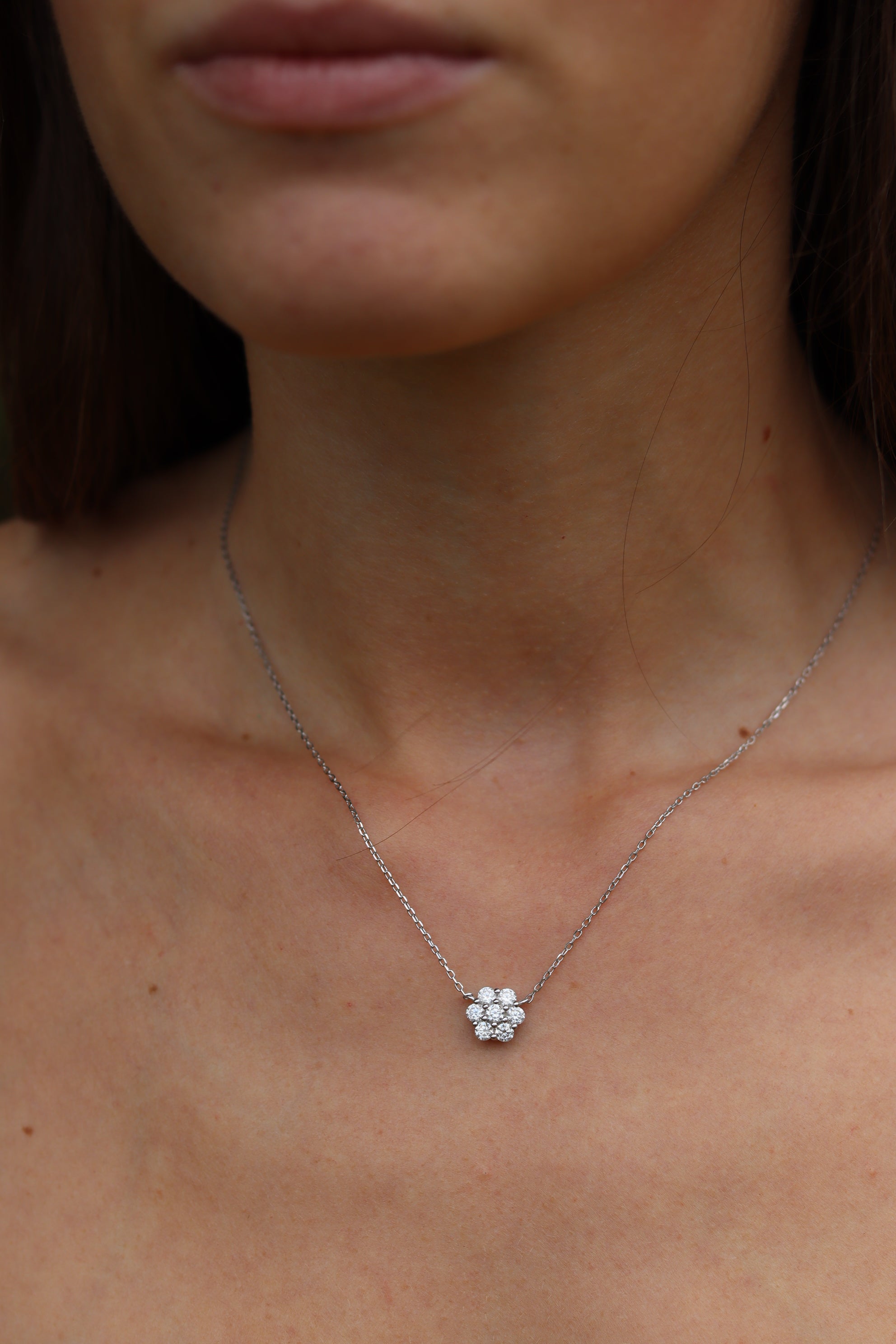 Collana Fresia – Collana Moissanite Fiore 7 Pietre 3mm | Argento 925