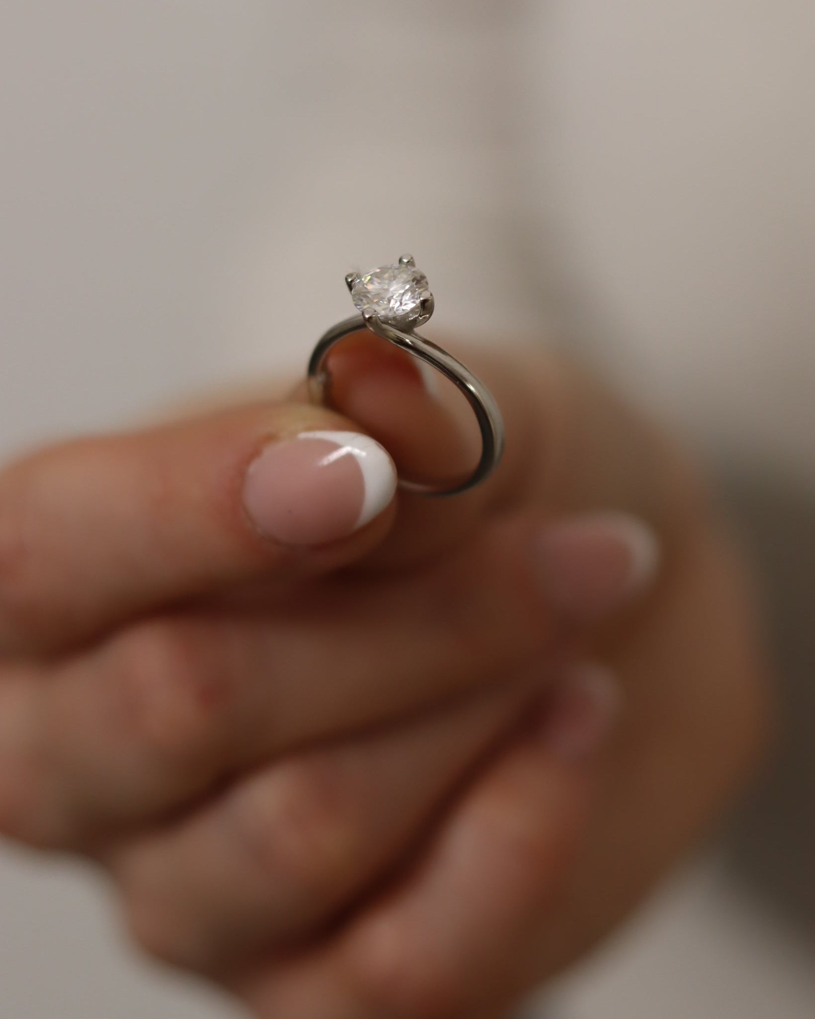 Anello Ortensia Moissanite